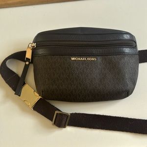 Michael Kors belt bag